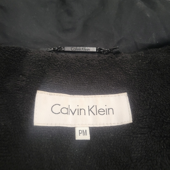 Calvin Klein Womens Black Puffer Winter Jacket - Size Petite Medium - Picture 3 of 3